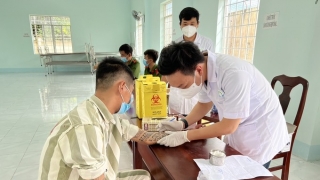 Kiên Giang khám sàng lọc bệnh lao và HIV trên 500 can phạm, phạm nhân