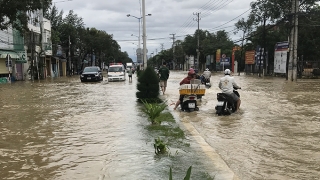 Tập trung khắc phục hậu quả và chủ động ứng phó với áp thấp nhiệt đới, mưa lũ tại miền Trung