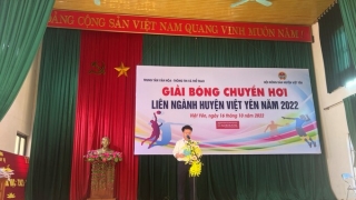 Bắc Giang: Huyện Việt Yên khai mạc Giải bóng chuyền hơi 2022