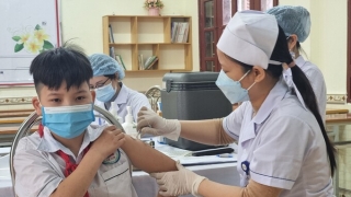 Bộ Y tế yêu cầu tiếp tục tăng cường triển khai tiêm vaccine phòng COVID-19