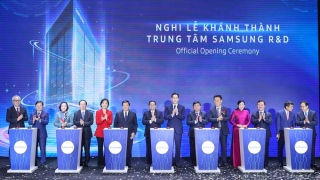 Thủ tướng Phạm Minh Chính dự lễ khánh thành Trung tâm Nghiên cứu và phát triển (R&D) của Samsung tại Việt Nam