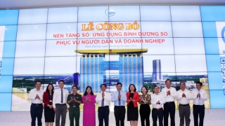 Công bố nền tảng số “Ứng dụng Bình Dương Số”