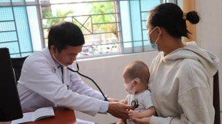 Đồng Nai rà soát, tiêm bù vaccine trong tiêm chủng mở rộng cho trẻ