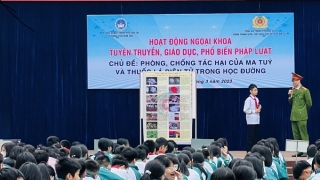 Lào Cai tuyên truyền phòng, chống tác hại của thuốc lá điện tử và ma túy trong học đường