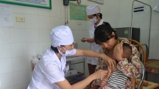 Triển khai tiêm vaccine IPV cho trẻ sinh năm 2021 và năm 2022