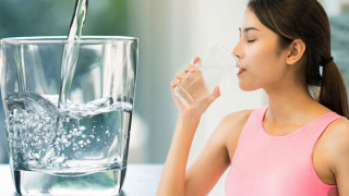 Những thay đổi của cơ thể khi không uống đủ nước