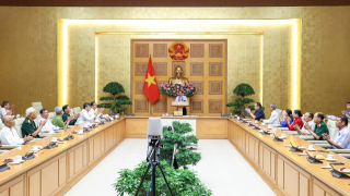 Thủ tướng Phạm Minh Chính gặp mặt Đoàn đại biểu người có công tiêu biểu tỉnh Nam Định