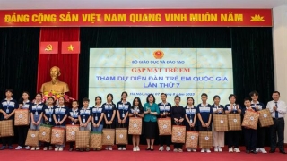 Bộ Giáo dục và Đào tạo gặp mặt học sinh tham dự Diễn đàn Trẻ em quốc gia lần thứ 7