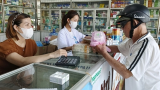 Hà Tĩnh ngăn trục lợi khi thuốc trị đau mắt đỏ khan hiếm