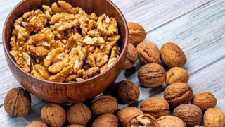 Những thực phẩm nên ăn sống để da thêm khỏe đẹp