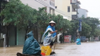 Dự báo thời tiết ngày 18/10: Miền Trung có mưa vừa, mưa to và dông vài nơi