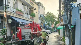 TP. Hồ Chí Minh xảy ra cháy tại căn nhà 2 tầng sau tiếng nổ lớn