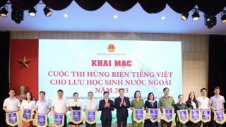 Khai mạc Cuộc thi hùng biện tiếng Việt cho lưu học sinh nước ngoài năm 2023