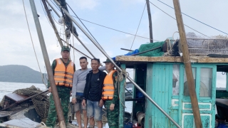 Quảng Ninh: Đồn Biên phòng Trà Cổ cứu nạn thành công ngư dân gặp nạn trên biển