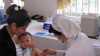 Lâm Đồng bảo đảm kinh phí mua sắm vaccine cho Chương trình tiêm chủng mở rộng