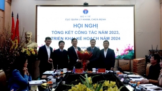 Đại diện Bộ Y tế tham dự Hội nghị tổng kết công tác năm 2023, triển khai kế hoạch năm 2024 của Cục Quản lý khám, chữa bệnh