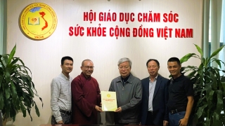 Hội Giáo dục chăm sóc sức khoẻ cộng đồng Việt Nam thành lập Chi hội Bông Sen Trắng