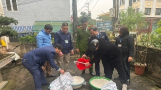 Hà Giang phát hiện, xử phạt cơ sở sử dụng nguyên liệu quá hạn sử dụng để sản xuất, chế biến bánh mì