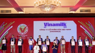 Vinamilk - 28 năm liên tiếp giữ danh hiệu Hàng Việt Nam Chất lượng cao