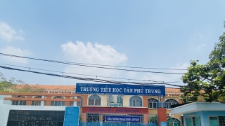 TP. Hồ Chí Minh: Xác minh vụ việc thầy giáo bị tố tác động lên học sinh