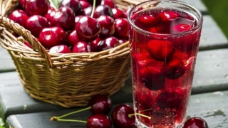 Lợi ích của nước ép cherry đối với người axit uric cao