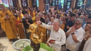 Lãnh đạo VACHE tham dự Đại lễ Phật đản Phật lịch 2568 - Vesak 2024 tại Chùa Yên Phú