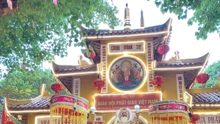 Hà Nội: Giáo hội Phật giáo Việt Nam cung rước xá lợi Phật mừng ngày Phật đản 2024 tại chùa Quán Sứ