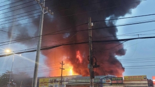 Bình Dương: Xảy ra cháy lớn tại kho chứa hàng của công ty phụ liệu ngành may