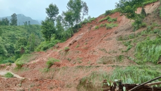 Hà Giang: Mưa lũ gây sạt lở nghiêm trọng, 1 cháu bé tử vong do sập nhà