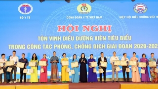 Bộ Y tế Công đoàn Y tế Việt Nam tổ chức hội nghị tôn vinh điều dưỡng viên tiêu biểu