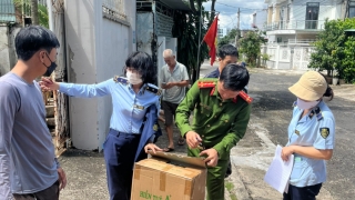 Kon Tum phát hiện phương tiện vận chuyển hàng hóa là thực phẩm không rõ nguồn gốc xuất xứ