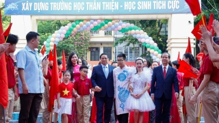 Thủ tướng Phạm Minh Chính dự lễ khai giảng tại Trường Phổ thông cơ sở Nguyễn Đình Chiểu