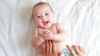9 lợi ích của massage Shantala