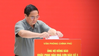 Thủ tướng Phạm Minh Chính quyên góp, ủng hộ đồng bào bị thiệt hại do cơn bão số 3 gây ra