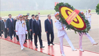 Lãnh đạo Đảng, Nhà nước vào Lăng viếng Chủ tịch Hồ Chí Minh