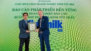 Vinamilk nhận loạt giải thưởng về quản trị và phát triển bền vững