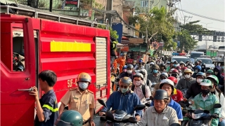 TP. Hồ Chí Minh: Cháy điểm kinh doanh máy hàn ở vùng ven