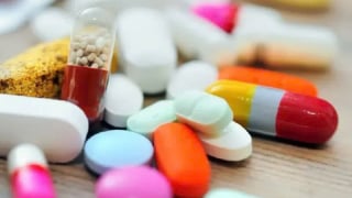 Phú Thọ: Cấp cứu nữ bệnh nhân ngộ độc Paracetamol do dùng thuốc quá liều