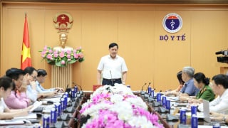 Bộ Y tế: Tăng cường kiểm tra việc chấp hành các quy định pháp luật về dược, an toàn thực phẩm