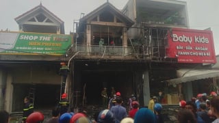 Hà Tĩnh: Cháy cửa hàng kinh doanh đồ mẹ và bé