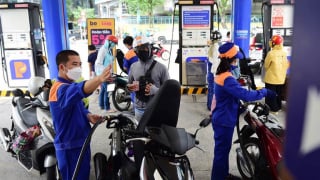 Giá xăng giảm, giá dầu tăng từ 15h chiều nay ngày 22/5