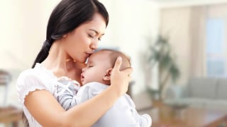 Mẹo chữa khóc đêm cho trẻ sơ sinh hiệu quả