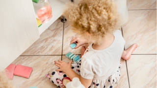Cảnh giác trước nguy cơ ngộ độc thuốc và hóa chất ở trẻ em