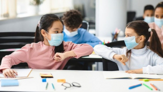 Cảnh báo gia tăng bệnh viêm phổi vào mùa mưa