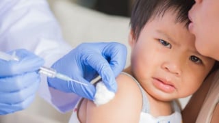 Những điều cần lưu ý khi tiêm phòng bệnh dại cho trẻ
