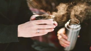 Cảnh báo: Ly giữ nhiệt kém chất lượng có thể chứa chất gây ung thư?