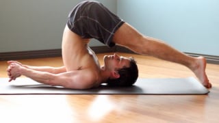 Nam giới yếu sinh lý nên thử ngay yoga