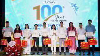 Yến Đảo Nha Trang đồng hành cùng Tạp chí Sức khỏe Cộng đồng trong dấu mốc 100 năm báo chí cách mạng
