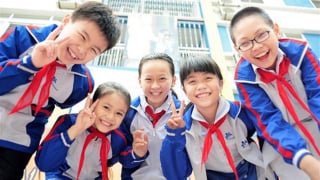 Quốc hội thông qua Nghị quyết về miễn, hỗ trợ học phí cho trẻ em từ mầm non tới phổ thông