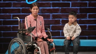 “Điểm tựa nhỏ bé” nâng đỡ nghị lực phi thường của người mẹ khuyết tật